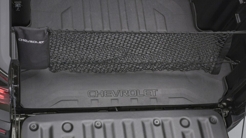Protege el piso original de tu nueva camioneta Chevrolet Montana RS 2025 con el tapete de vinil rígido